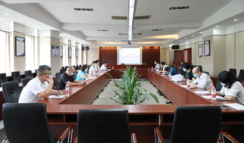 1.我校召开2020年本科毕业生学士学位授予评审会.jpg